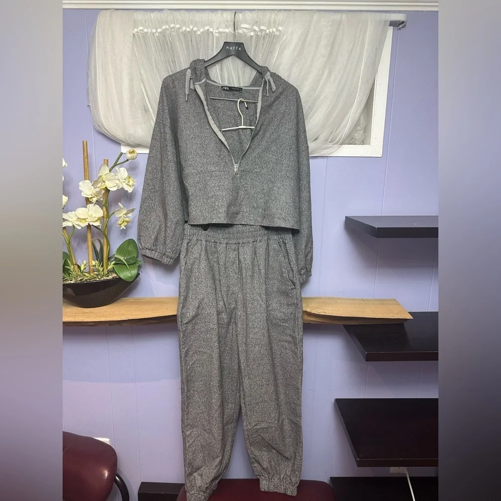 Zara Gray Women's Jogger Set - Picture 4 of 12